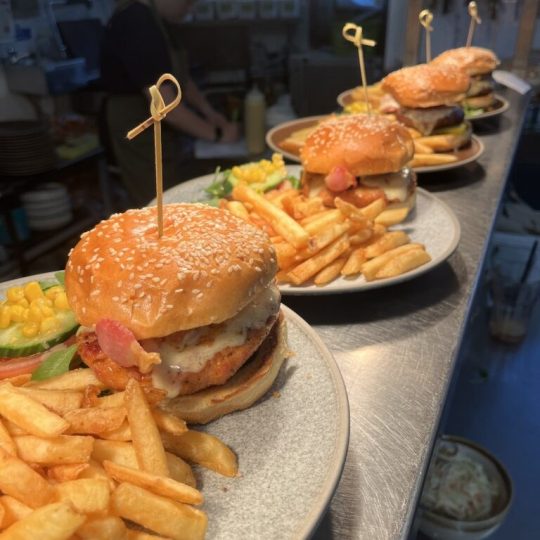 Boat & Burger
